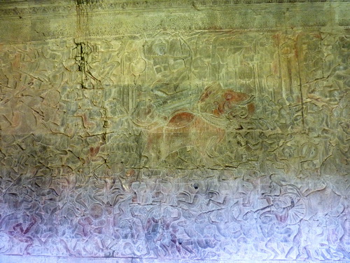 Барельеф северной галереи Ангкор Ват. Битва девов с асурами. Индра на Айравате.
