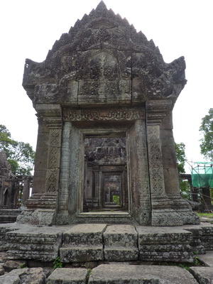 Preah Vihear gopura 4 fronton