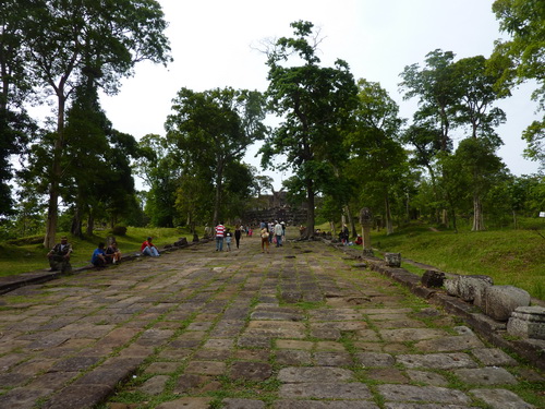 Preah Vihear gopura 3-4