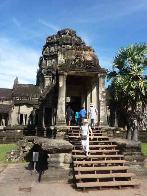 Вход в Ангкор Ват