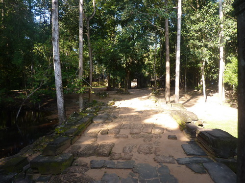 Дорога к храму Та Сом